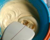 Foto langkah ke 1 dari resep Marmer cake.