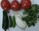 Foto del paso 2 de la receta: Salsa de chile serrano, jalapeño y cilantro