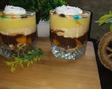 A picture of step 11 of Mango Custard Shots.