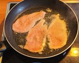 Foto del paso 2 de la receta: Pechugas de pollo al vino con salsa de mostaza.