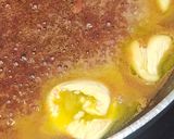 Foto del paso 5 de la receta: Bacalao skrei en salsa de naranja sanguina y puré de calabacín