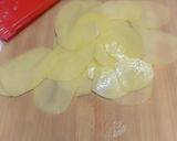 Foto del passaggio 1 della ricetta Salmone con Patate in Friggitrice ad Aria