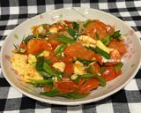 A picture of step 10 of Stir-Fried Eggs with Tomatoes and Green Garlic.