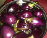 A picture of step 2 of Sour Baingan E Kashmir.