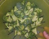 Foto del paso 1 de la receta: Ensalada de brócolis