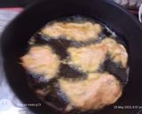 A picture of step 1 of Pumpkin flower pokoda.