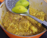 Foto del paso 4 de la receta: Curry de pollo y coco tostado sobre arroz basmati con guisantes y granada