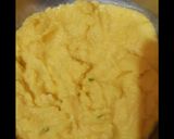 A picture of step 2 of Moong dal uttapam.