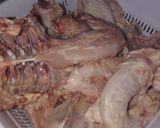 صورة لخطوة 1 من وصفة مرق وحشوة دجاج