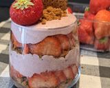 Une image de l'étape 5 de Verrines à la fraise et au spéculoos.