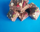 A picture of step 6 of Mix dry fruits chocolate fudge.