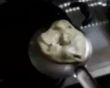 A picture of step 7 of Medhu vadai / Urad Vadai.