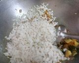 A picture of step 3 of Potato poha.