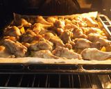 Foto del passaggio 3 della ricetta Ali di pollo con patate al forno