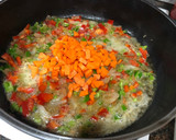 Foto del paso 4 de la receta: Alitas de pollo en salsa jardinera pasada por colador chino