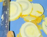 A picture of step 4 of Egg into egg.