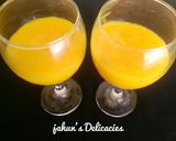 A picture of step 5 of Mango panna-cotta.
