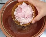 A picture of step 3 of Dahi Gosht(yoghurt Curry).