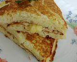 A picture of step 4 of Omelet with Boiled Potatoes and Eggs.