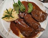 Foto del paso 3 de la receta: Carrilleras de ternera al vino tinto con patatas asadas