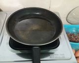 Foto langkah ke 5 dari resep Martabak Telor Daging.