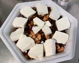 Une image de l'étape 8 de Salade de betteraves rouges au riz jaune, fonds d’artichauts et ricotta.