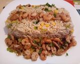 صورة لخطوة 1 من وصفة جمبري بالارز المقلي 🍝🍴