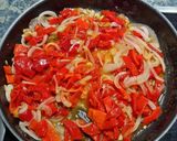 Foto del paso 3 de la receta: Merluza con pimientos