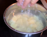 Foto del paso 1 de la receta: Tintorera, huevos y papas