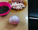 Foto del paso 1 de la receta: Fideos con secreto ibérico, panceta, setas y trufa negra