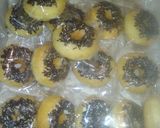 Foto langkah ke 1 dari resep Donat sp.
