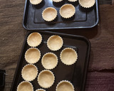 A picture of step 3 of Walnut Tarts.