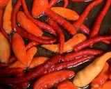 Foto langkah ke 3 dari resep Sambal bawang putih goreng.
