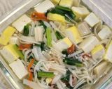Foto langkah ke 6 dari resep Sup Enoki Kanikama.