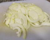 Foto del paso 3 de la receta: Solomillo en salsa de vino