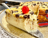 Foto del paso 11 de la receta: Pastel de yogur griego, queso crema y pepitas de chocolate