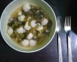 Foto langkah ke 4 dari resep Sup sawi asin bakso.