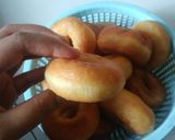 Foto langkah ke 10 dari resep Donat White Ring Empuk.