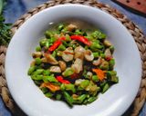 Foto langkah ke 4 dari resep Tumis Jamur Merang Buncis Kecap Manis.