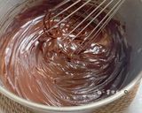 A picture of step 4 of Nama Chocolate.