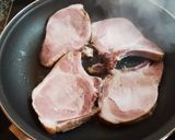 Foto del paso 2 de la receta: Chuletas de Sajonia al Maple Syrup con Pimientos del Piquillo