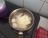 Foto langkah ke 5 dari resep Tekwan Patin Bihun Instan rasa soto.