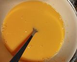 Foto del paso 2 de la receta: Postre de gelatina de durazno, yogur y durazno fresco 🍑