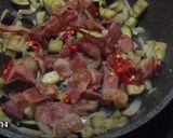 รูปขั้นตอนการทำที่ 7 ของ พาสต้าซอสมะเขือเบคอนแบบไร้แป้ง (ใช้ซุกินี่แทนเส้น)