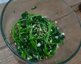 Foto langkah ke 3 dari resep Banchan Bayam Korea.