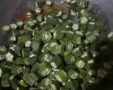A picture of step 2 of Bhindi ki sabji.
