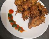 A picture of step 3 of Green onions pakoray.