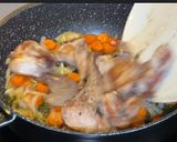 Foto del paso 3 de la receta Conejo en crema de mostaza y zanahorias