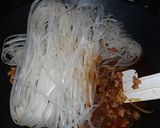 รูปขั้นตอนการทำที่ 4 ของ ผัดหมี่โคราช แบบสำเร็จ