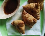 A picture of step 4 of Aloo Samosa.